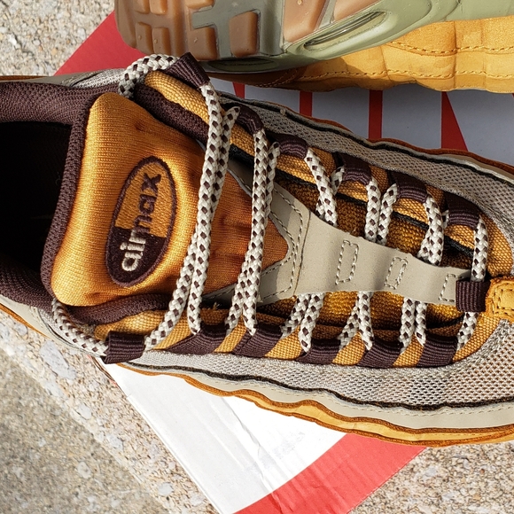 Nike Air Max 95 PRM - Picture 3 of 6